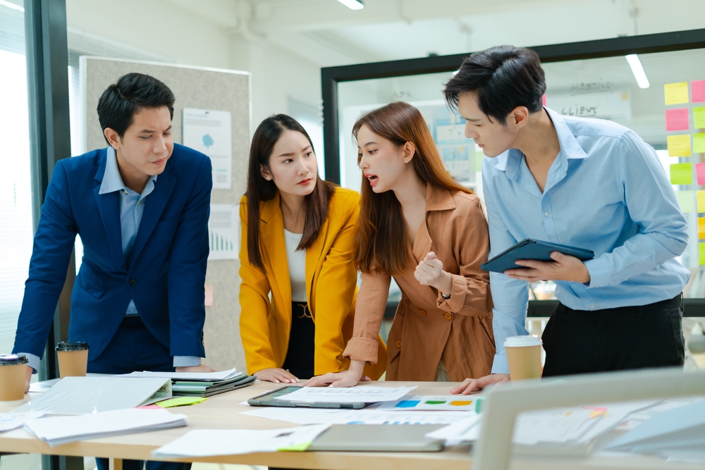 Quản trị Minh bạch & Trách nhiệm